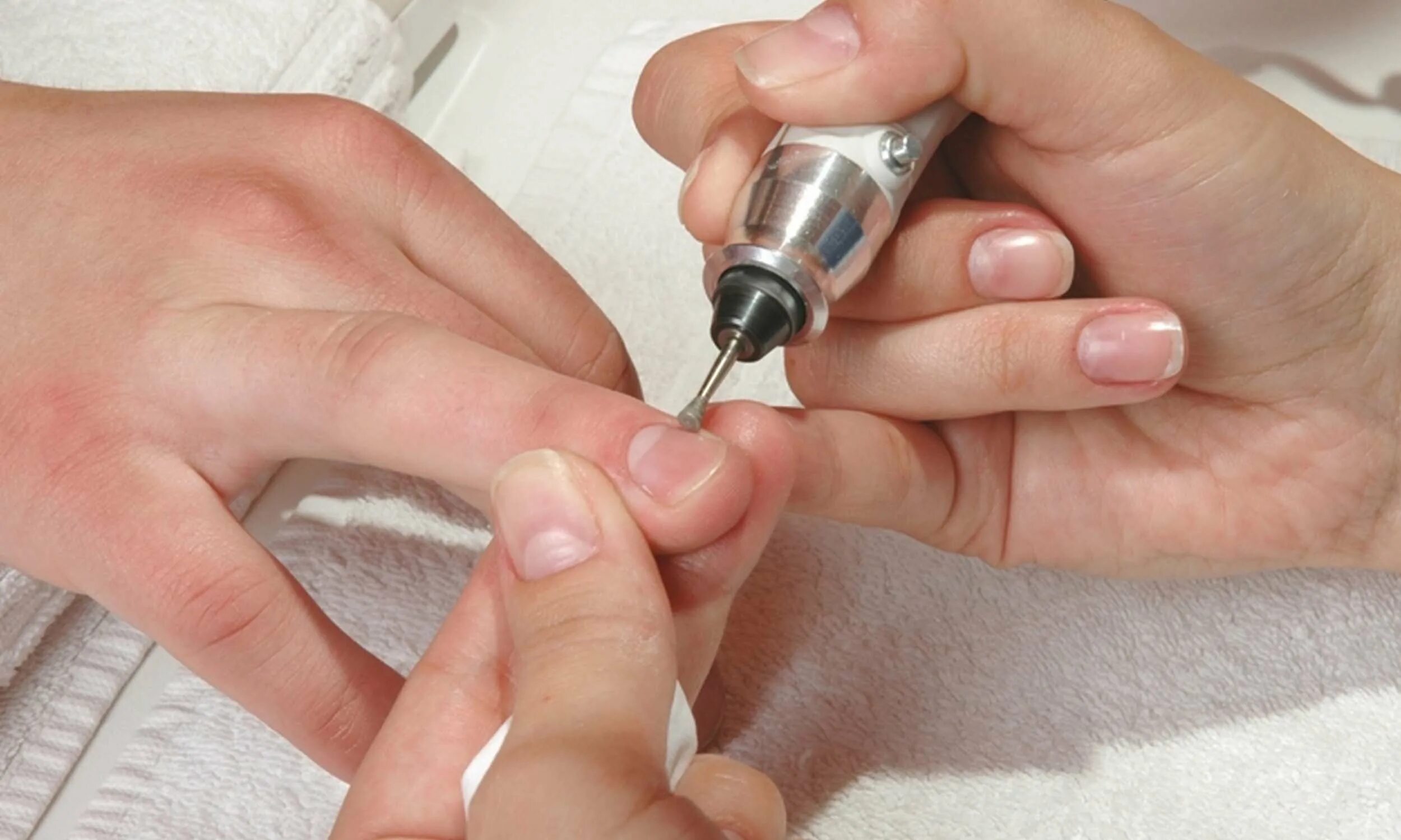 Насадки для маникюрного аппарата. Насадки для фрезера для маникюра. Набор для маникюра, фрезер для ногтей salon shaper. Аппарат для маникюра nails decorator. Аппарат для маникюра домашний.