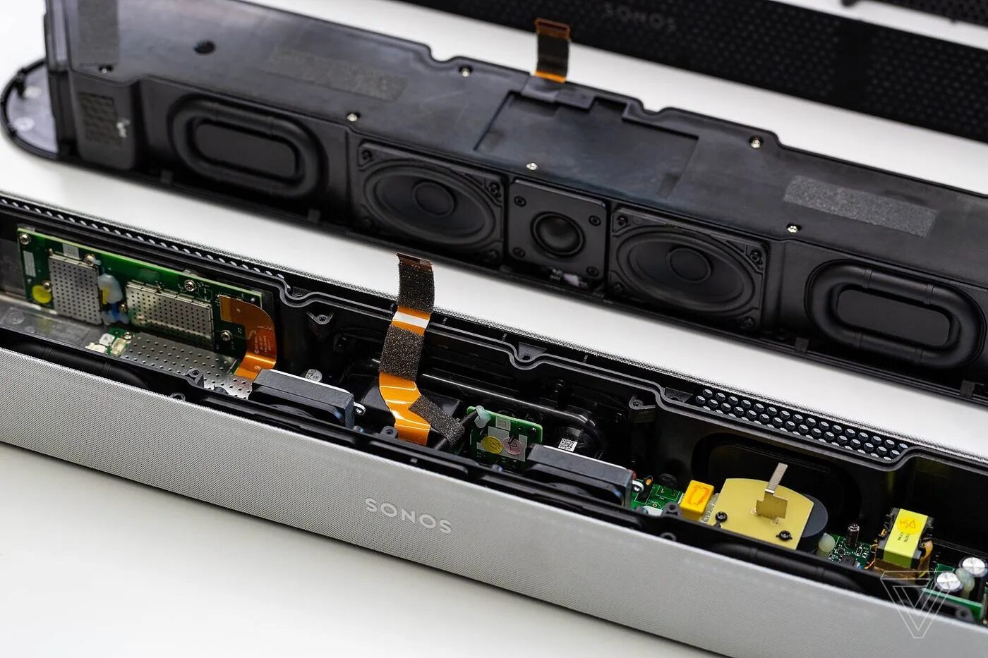 Саундбар xiaomi redmi tv soundbar black. Bose soundbar 500 и sonos beam. Внутренности саундбара. Саундбар xiaomi redmi tv. Xiaomi tv soundbar 5.