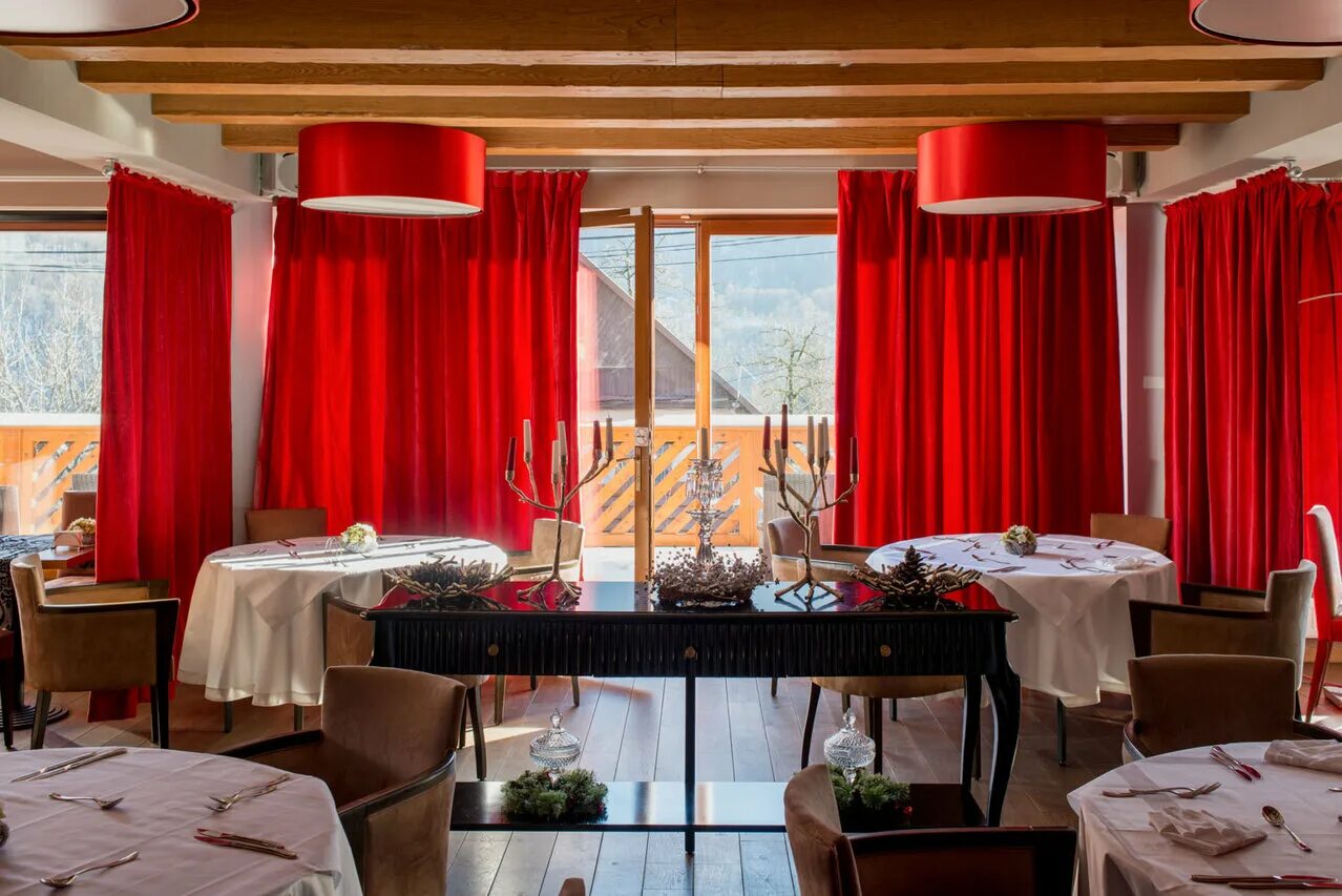 рестораны на красной. ресторан магадан новиков. тануки краснодар красная. ресторан лучано роза хутор. ресторан на красной площади.