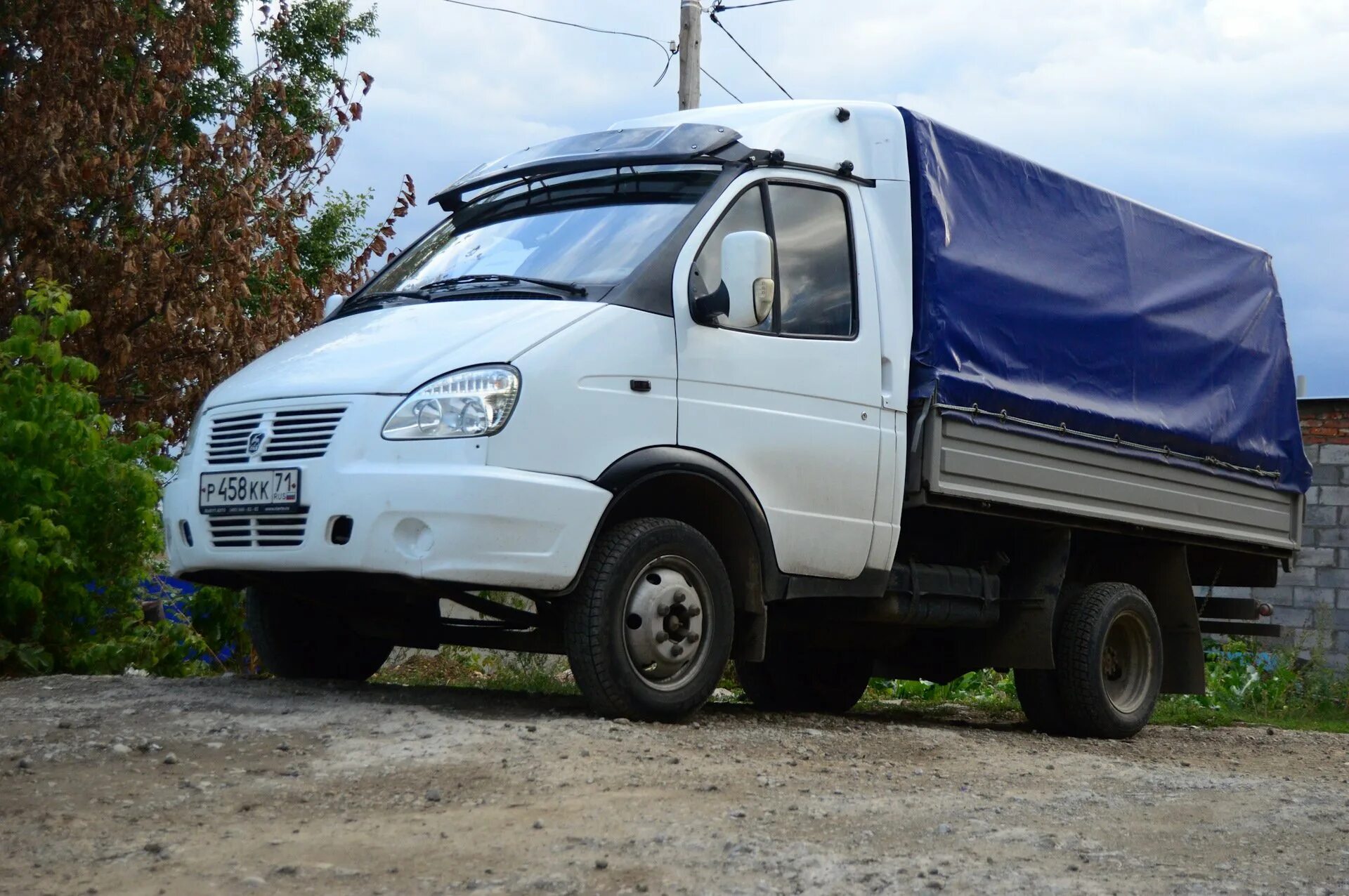 Газель автомобиль. Газель 3302 первого поколения. Газель 300909. Газель к686нс73. Газель 3132.