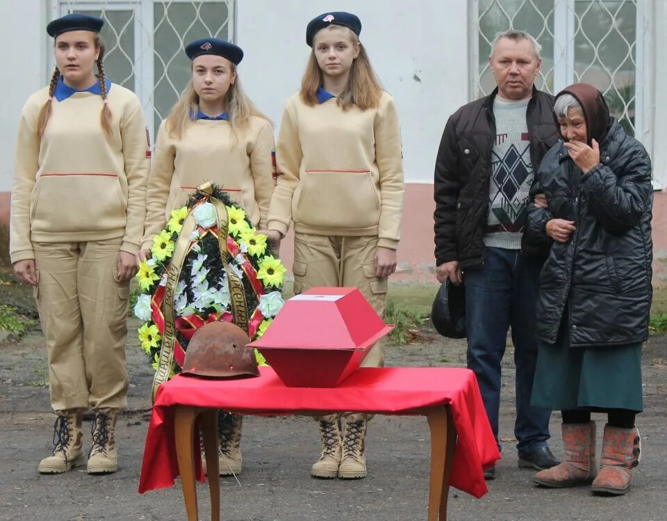 Подслушано в арсеньево тульской. Арсеньевский ЦКД Тульской области. ДК Арсеньево Тульской области. Арсеньевский район люди. Население Арсеньева Тульской области.