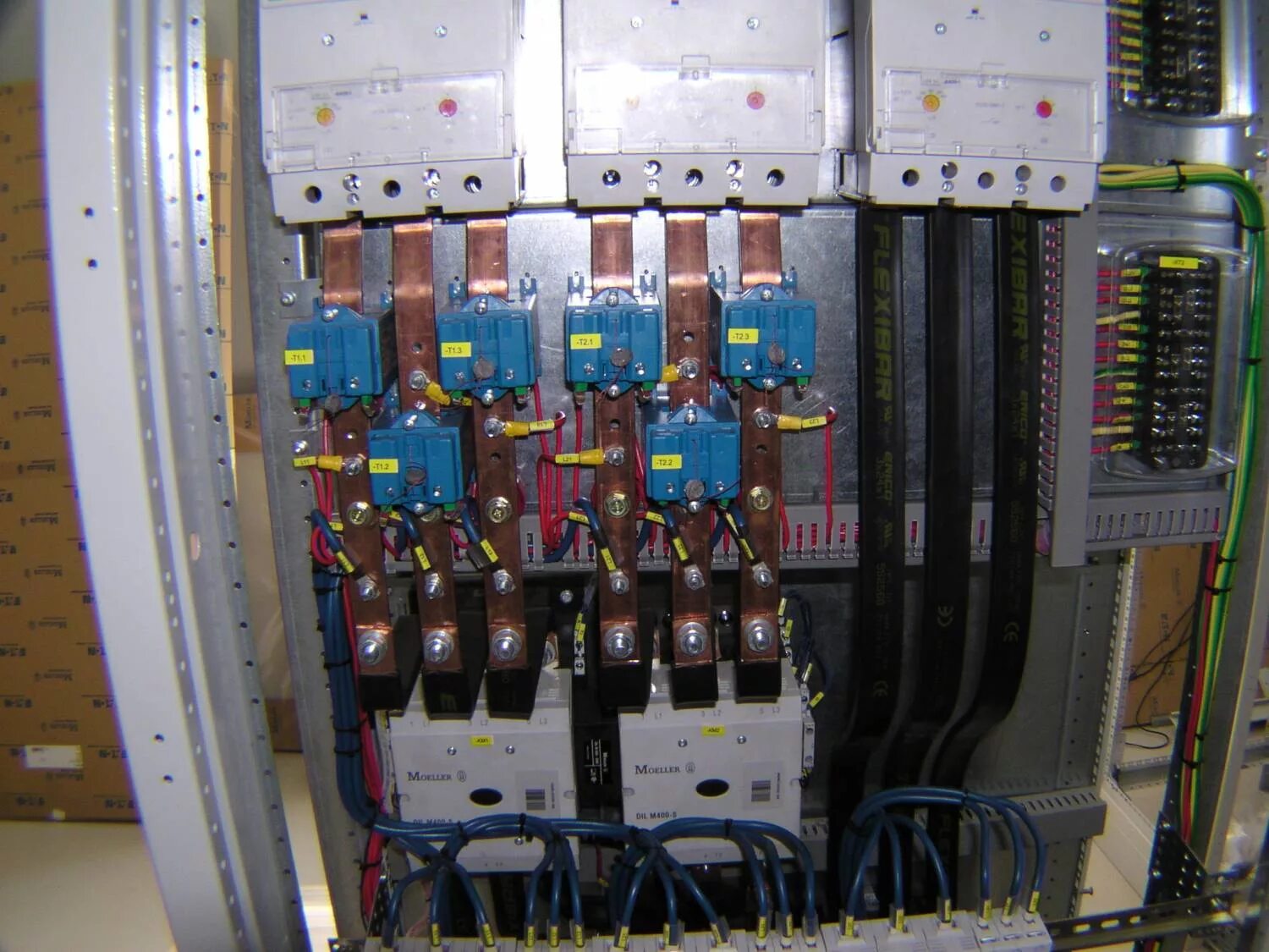 Установка трансформатора тока кв. Трансформатор тока на кабель 10кв. трансформатор тока на кабель 0.4 кв. трансформаторы тока 0,4кв 700/5. подключение трансформаторов тока 10 кв.