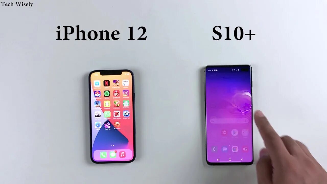 Iphone 12 vs samsung. Iphone 12 Mini vs s10. Galaxy s10 vs iphone 12 Mini. Айфон 12 мини vs самсунг. Samsung Galaxy s10 s10+ iphone размер.