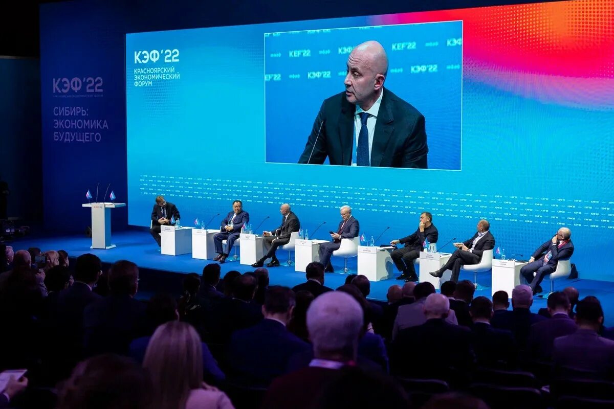 Дивизионы норникеля. Норильский промышленный район на карте. Норникель место в мире. Сотрудники норникеля в касках. Академия норникель.