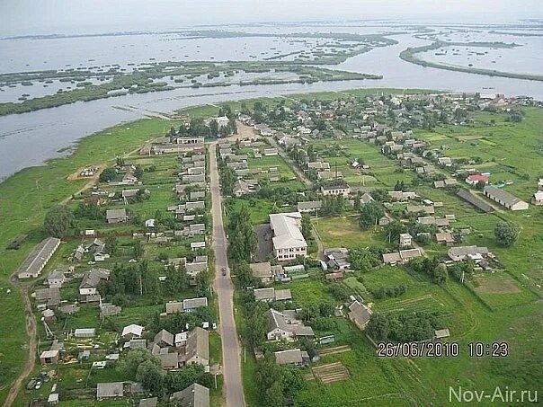 Озеро ильмень взвад. Рыбацкая деревня взвад. Взвад старая русса. Деревня взвад великий новгород. Деревня взвад ильмень.