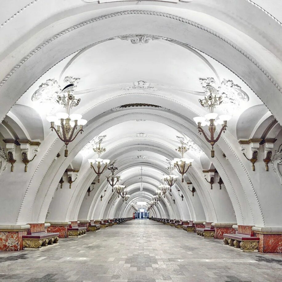 Как будет выглядеть метро. Дэвид бурдени московское метро. moscow metro russia комсомольская - площадь революции. самые красивые станции московского метрополитена. станция метро арбатская стиль.
