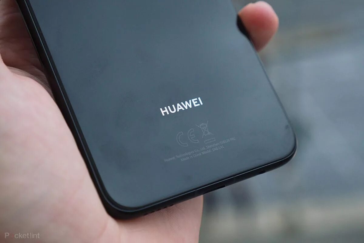 Беспроводная зарядка хонор 20. Huawei Technologies смартфоны Huawei. Муляж Huawei. Huawei p20 Pro есть ли беспроводная зарядка.