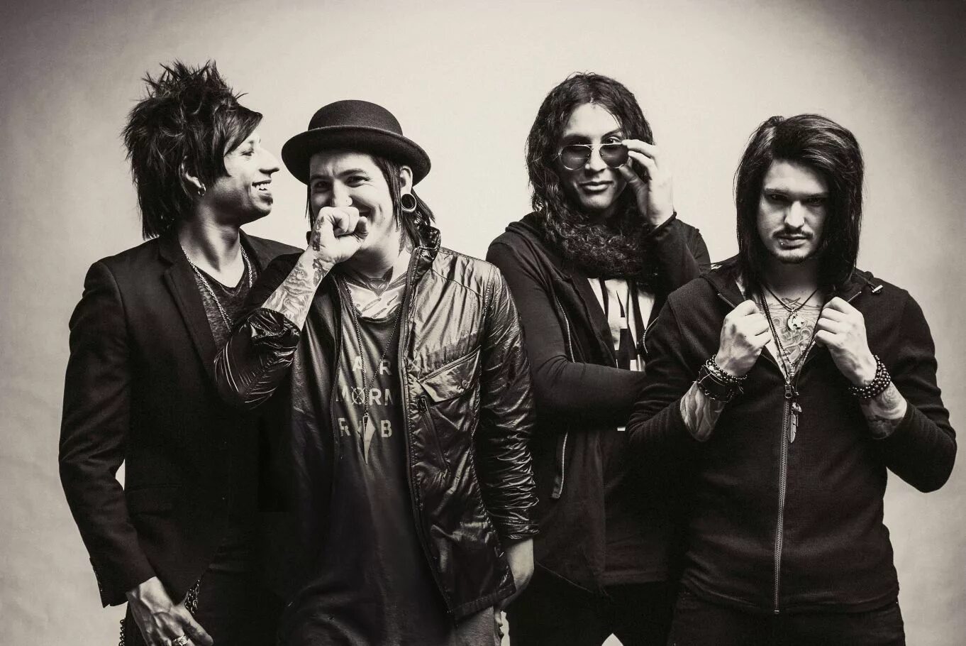 Escape the fate перевод. Escape the Fate. Escape the Fate Escape the Fate. Escape the Fate 2010. Escape the Fate 2021.