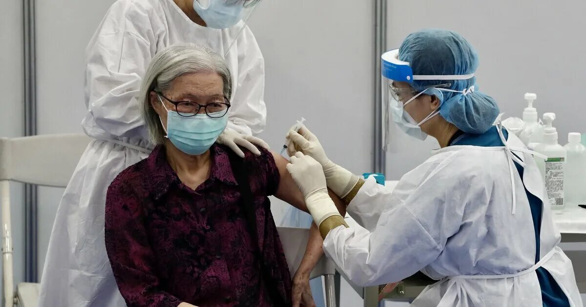 Начало испытания. Ученые Японии. Испытания вакцины в Японии. Вакцина коронавирус Япония. Вакцинация пожизненная от коронавируса.