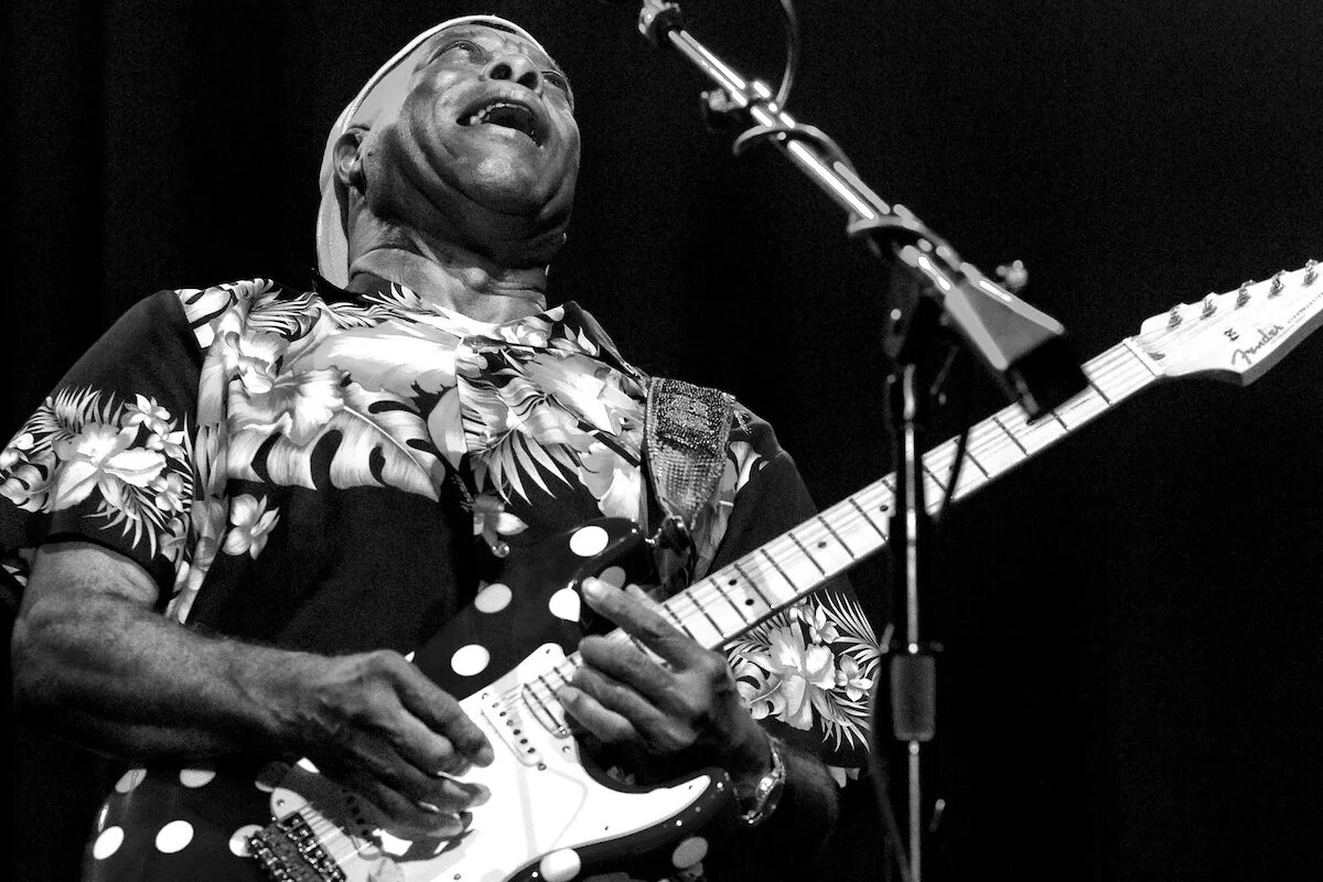 Buddy guy дискография. Бадди 13 группа. Бадди гаи