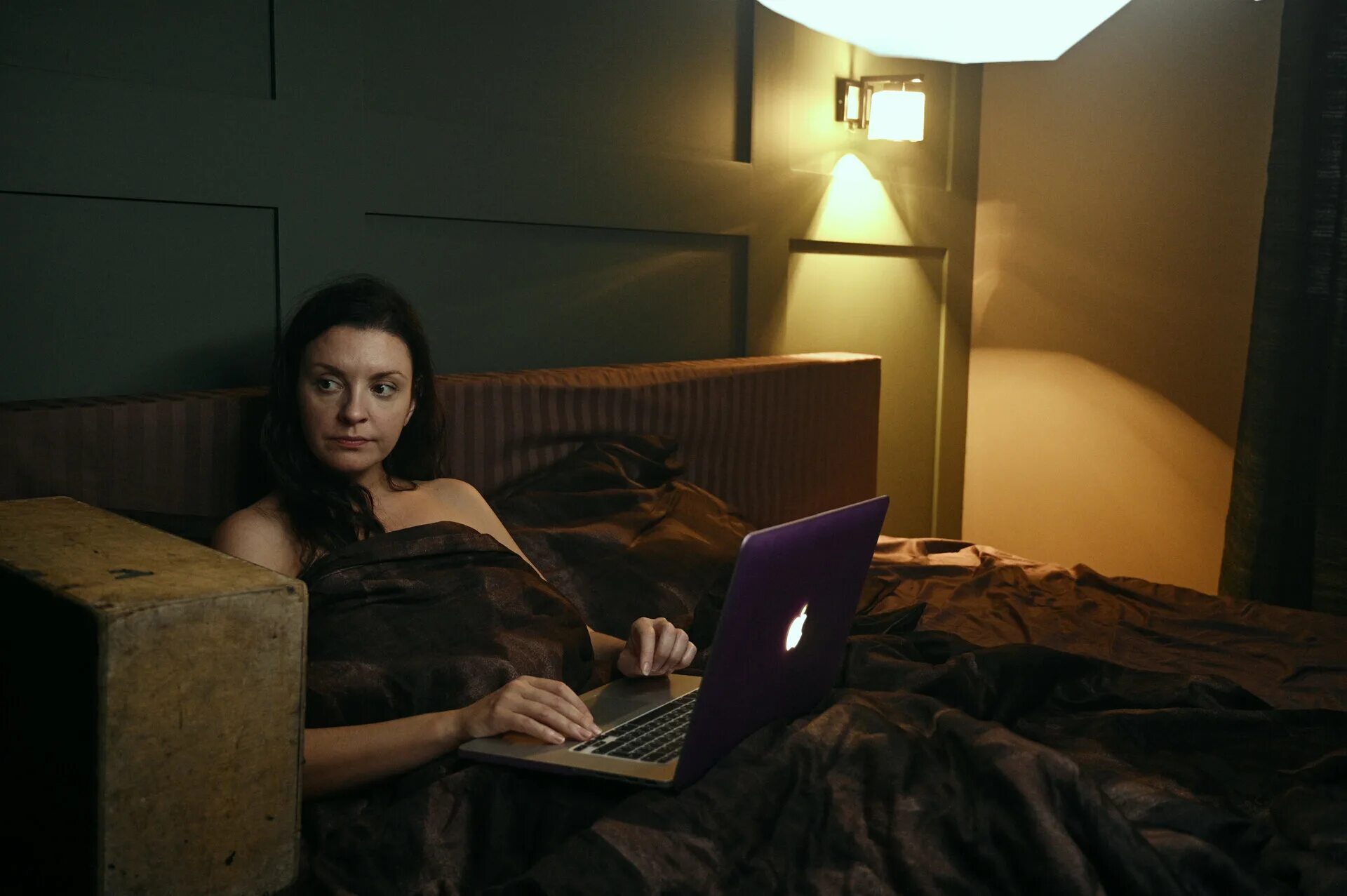 отчаянная невеста 2022. тайна белой вороны детектив. сериал россия 2023. анна зайцева режиссер. свое кино сериал.