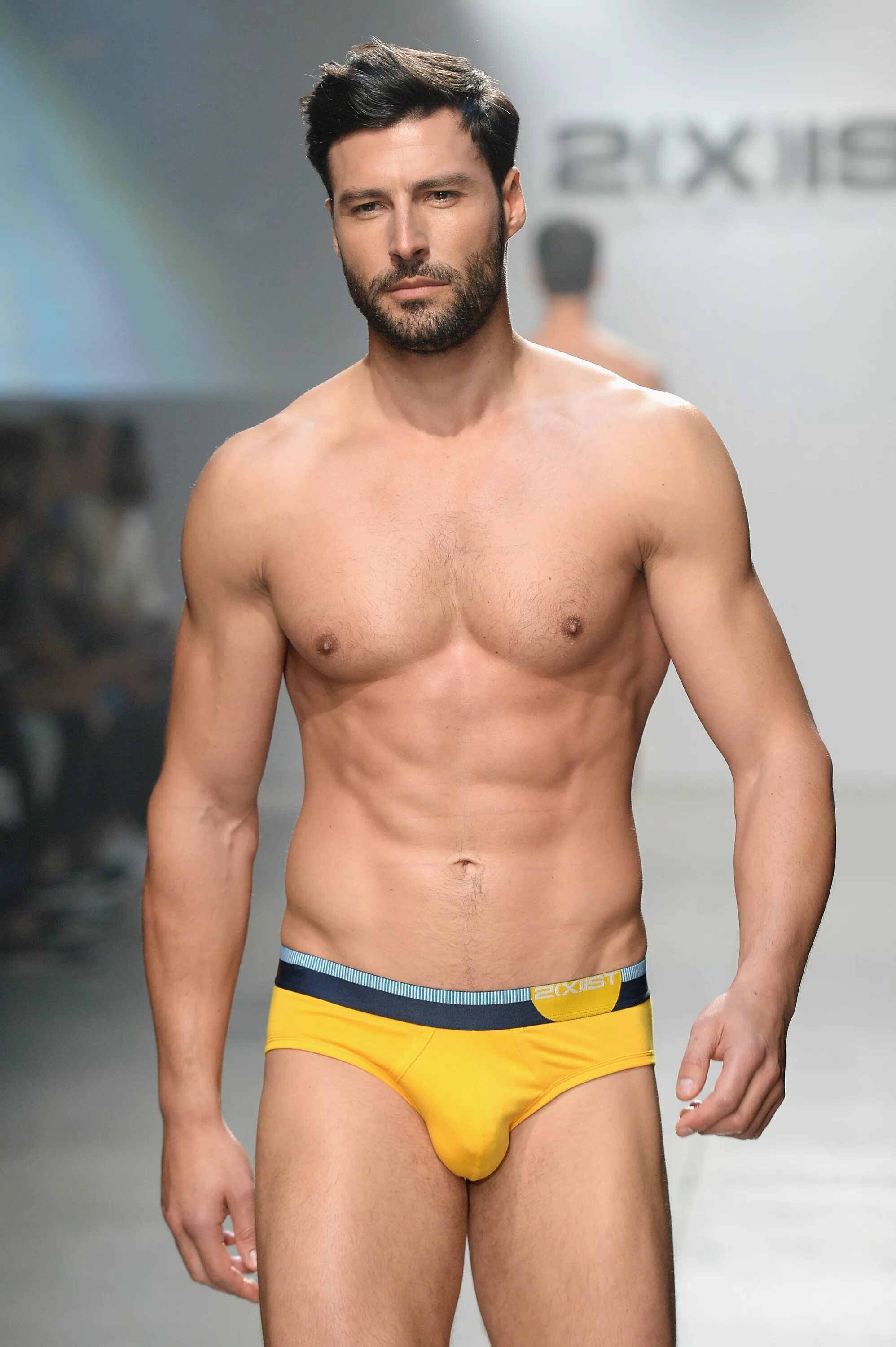 Антонио карлос стриптизер. Male empire. Мужчины модели без белья. Голая мужская мода. Стриптизеры в америке.