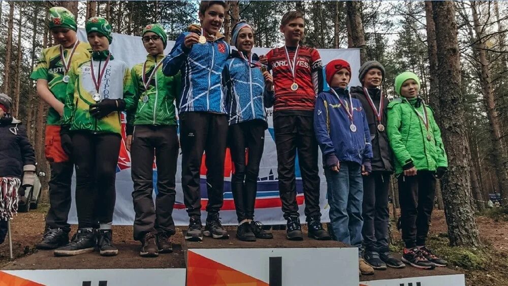 Спортивное ориентирование результаты соревнований. Спортивное ориентирование. Спортивное ориентирование эстафета. Ориентация спорт. Всероссийские соревнования по спортивному ориентированию.