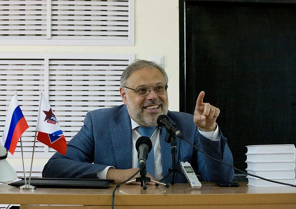 михаил леонидович хазин. псаломщик михаил кокарев. экономика по-русски хазин и геворкян 6 декабря 2023. хазин и геворкян последнее. хазин и делягин последнее.