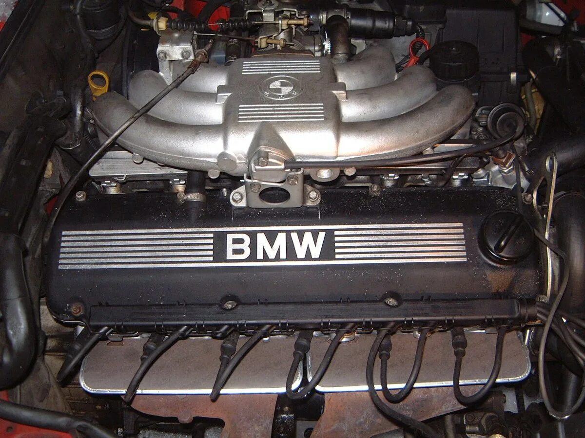 Е34 м20. BMW e34 525i двигатель. BMW e34 m20b20. Мотор BMW m20b20. M 20 мотор BMW e34.