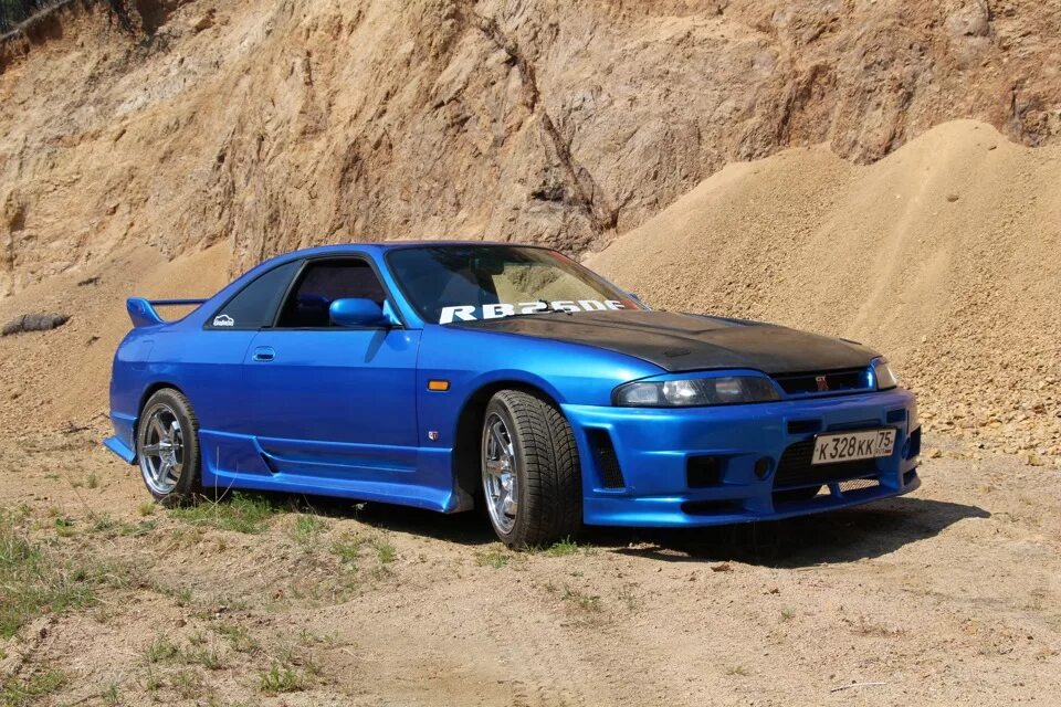 Nissan skyline года