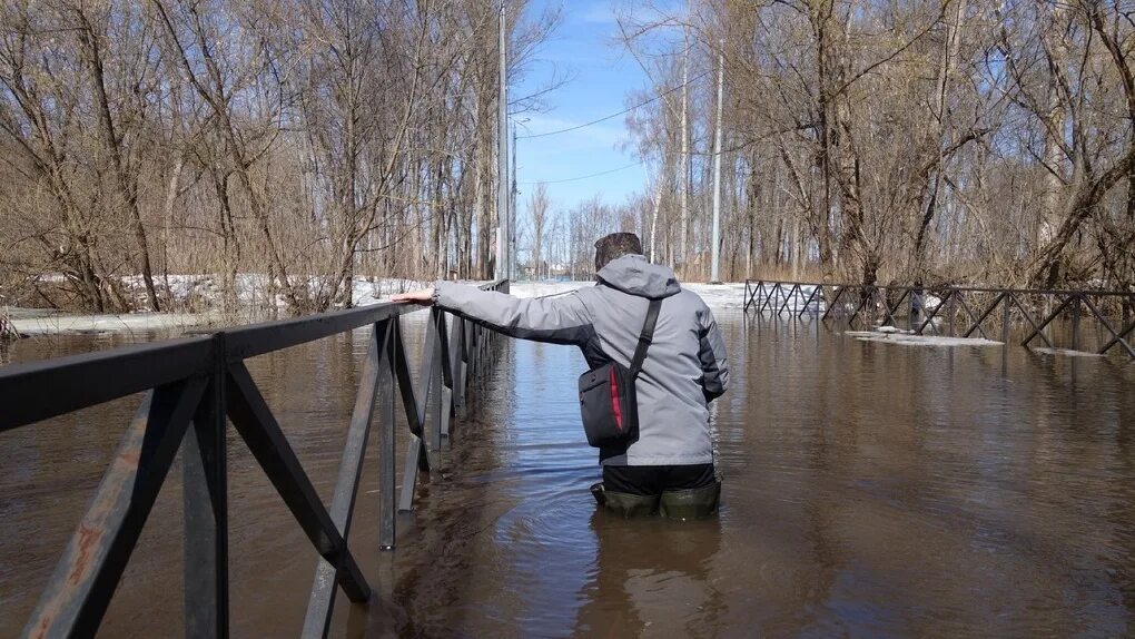 Паводок Уварово Тамбовской области. Весенний паводок. Апрель половодье. Пейзаж весенний паводок.