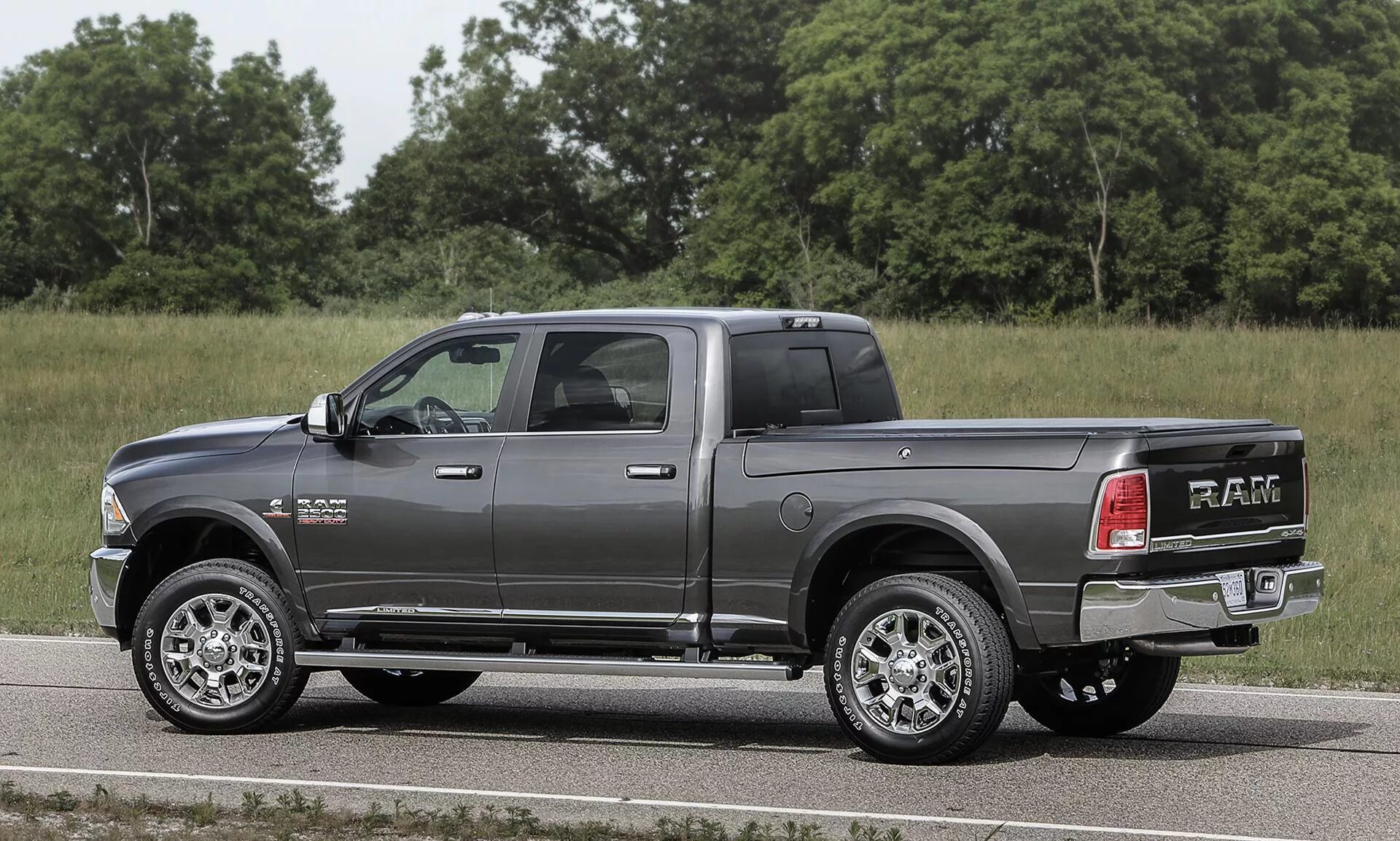 Стоимость пикапа. Рам 2500 Heavy Duty. Ram 3500 2016. Ram 2500. Dodge Ram 3500 Limited.