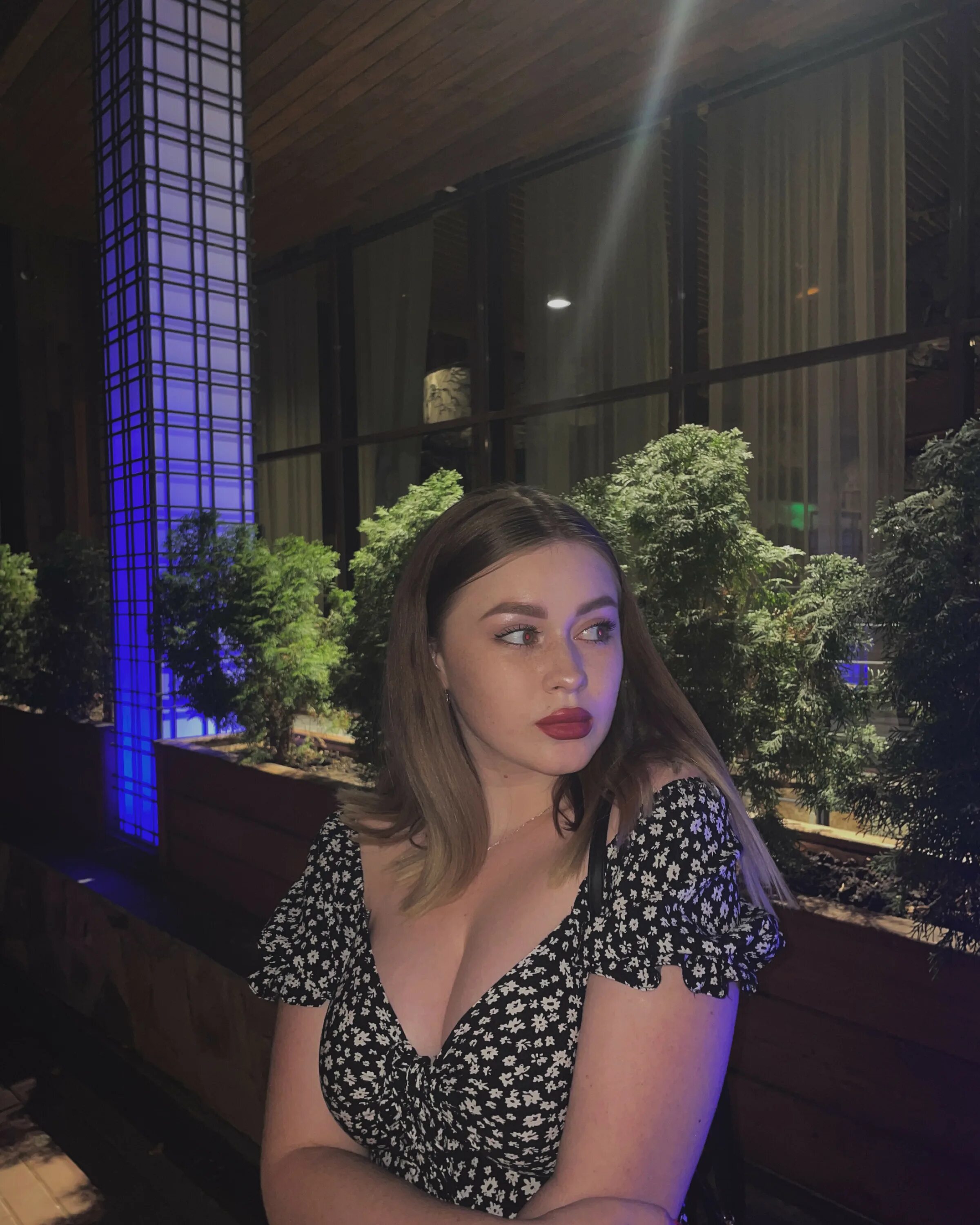 Kris, 28 years old, Russian Federation, Saint Petersburg, would like to meet a g