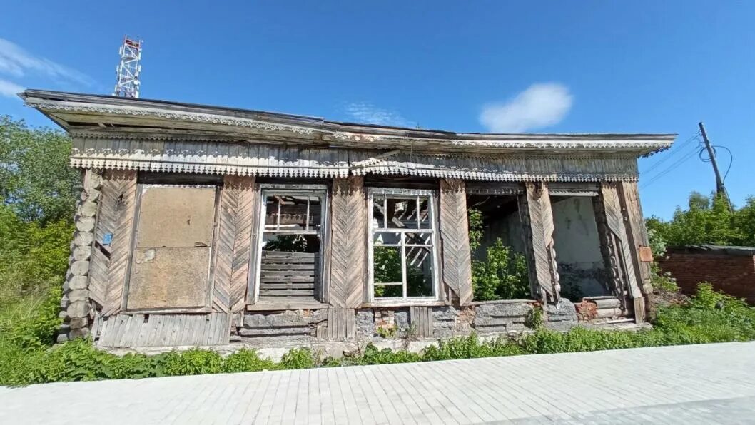 Расселение аварийного жилья в тобольске 2025. Аварийное жилье. аварийный дом фото. переселение из аварийного жилья. расселение аварийного жилья в иркутске 2025 в ленинском районе.