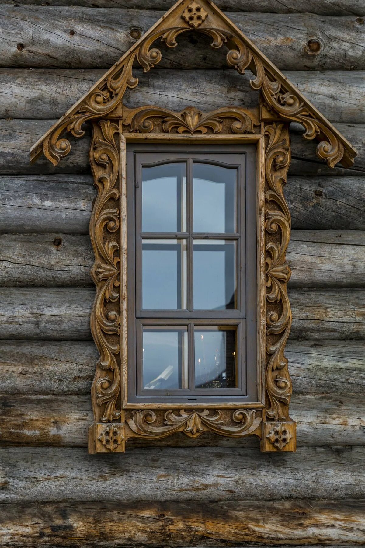 Резные наличники 17 века. Ставни в старину. Ставни в старину. Кижи наличники. Старые ставни.