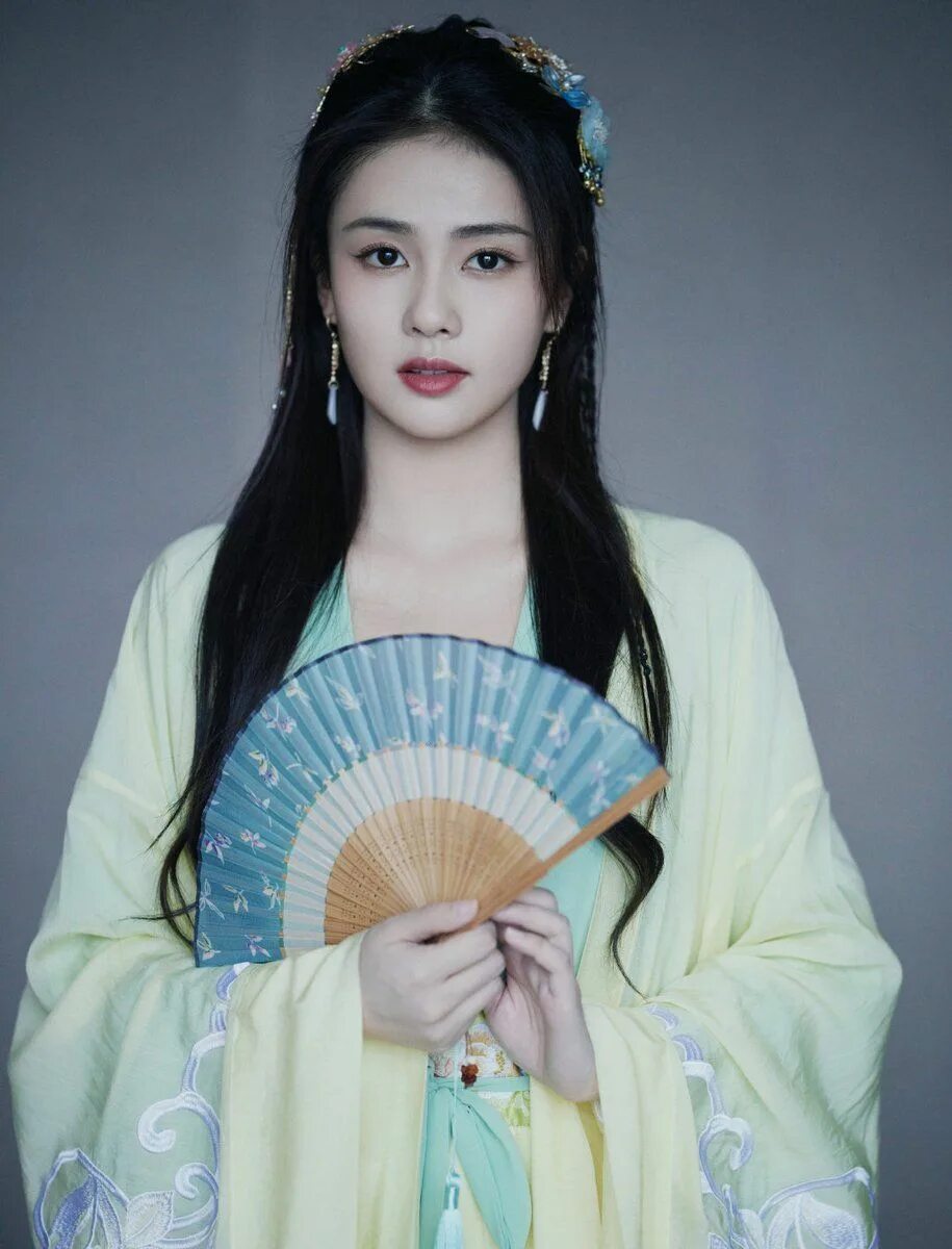 Бай Лу (bai Lu). Бай Лу актрисы Китая. Бай Лу актриса Чжао Яо. Бай Лу 2021.