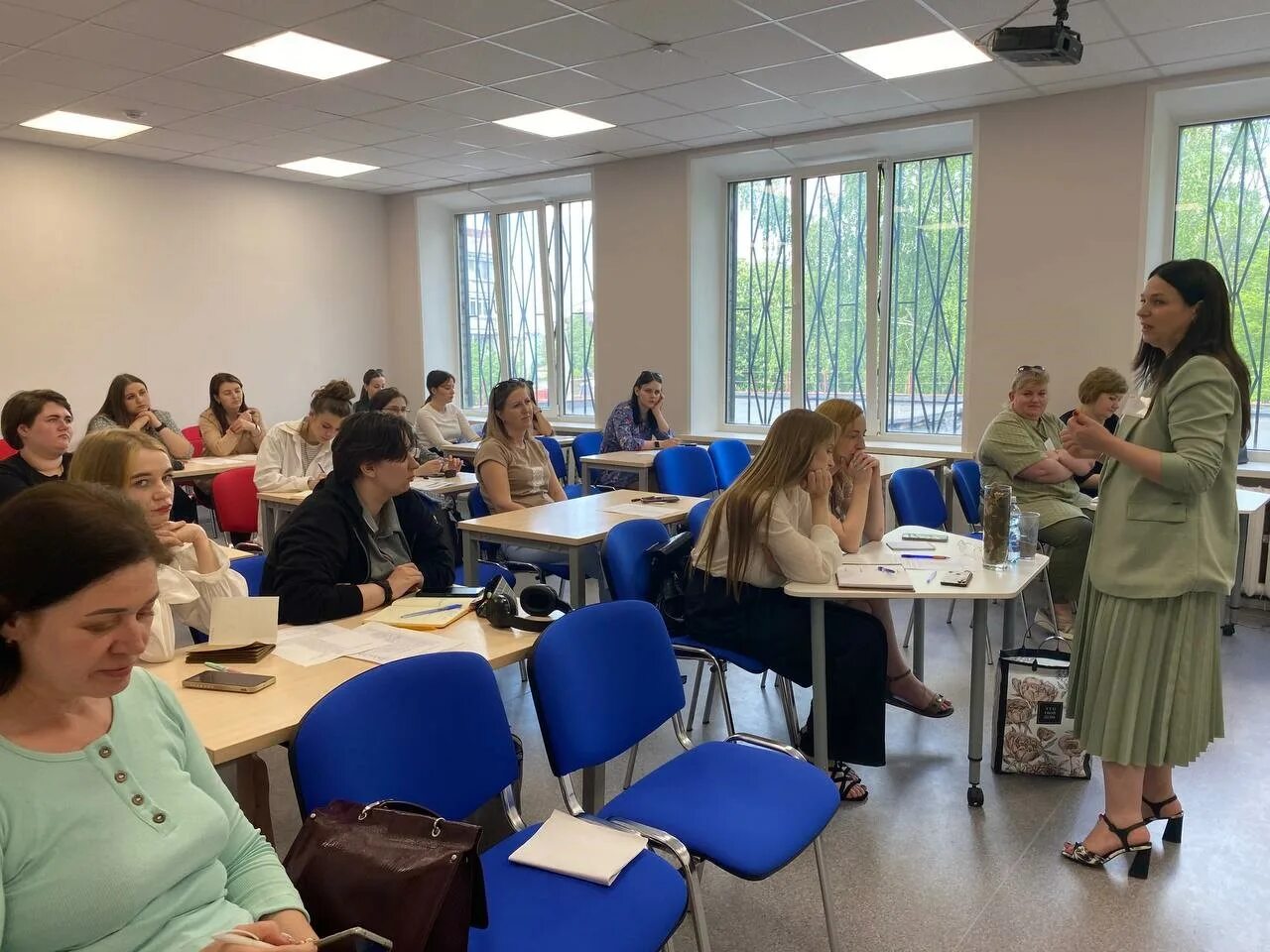 поздравляю с зимними каникулами родителям. презентация итоги полугодия в начальной школе. поздравление с окончанием полугодия в школе. математика картинки. школьные рисунки.