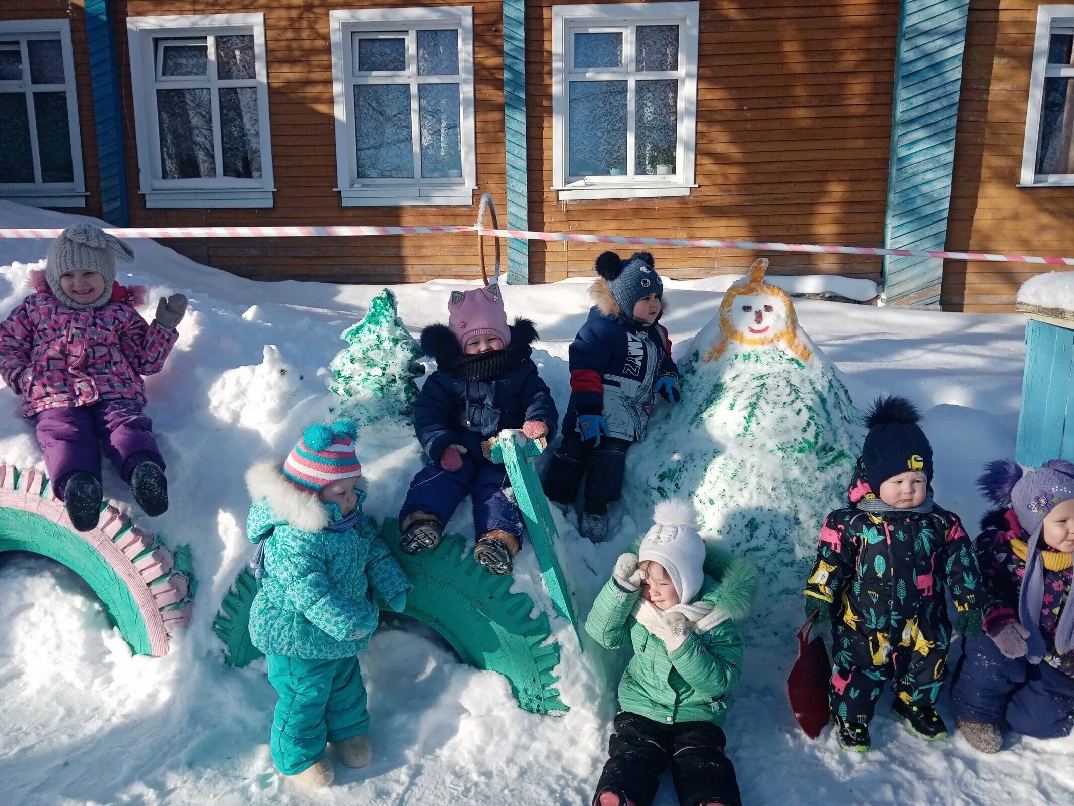 Снежный городок эколят всероссийский конкурс. Снежный городок в детском саду. Всероссийского конкурса на лучший «снежный городок эколят-2023». Снежный городок эколят. Снежный город эколята.