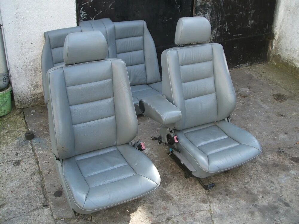 кресло 124 мерседеса. Mercedes w124 салон велюр. Mercedes 124 велюровый салон. сиденья мерседес 124 передний. сиденья мерседес 124.