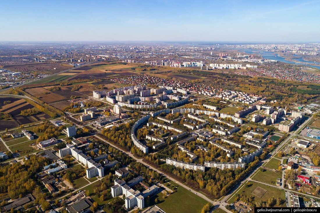 Города новосибирской области отзывы. Краснообск ВАСХНИЛ. Краснообск Новосибирск. Рабочий поселок Краснообск. Краснообск Новосибирск с птичьего полета.