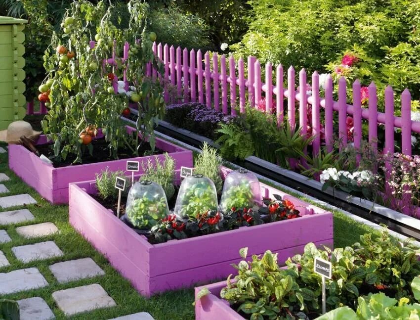 Грядки для цветов своими руками. Террасирование грядки. Сад и огород. Грядки в саду. Красивый огород на даче.