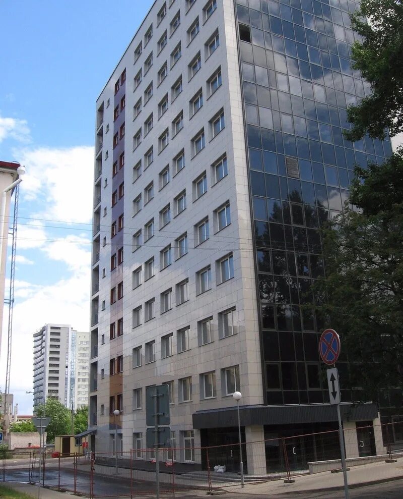 Ул ванеева 12 минск. Минск 28. Минск ул пинская 28. Пинская 28 минск а4. Минск 28.