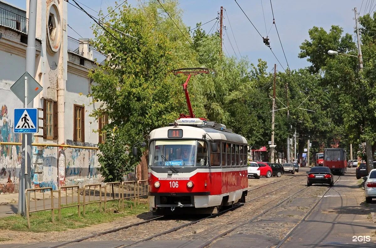 Трамвай 10 маршрут краснодар. Tatra t3su Краснодар. Трамвай 11 Краснодар. Трамвай Татра в Краснодаре. Tatra t3su КВР тм3 внутри.