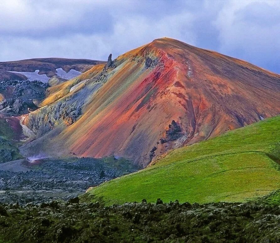 Необыкновенное зрелище. Вулкан Гекла. Национальный парк Ландманналаугар Исландия. Исландия Гекла. Гора Гекла Исландия.