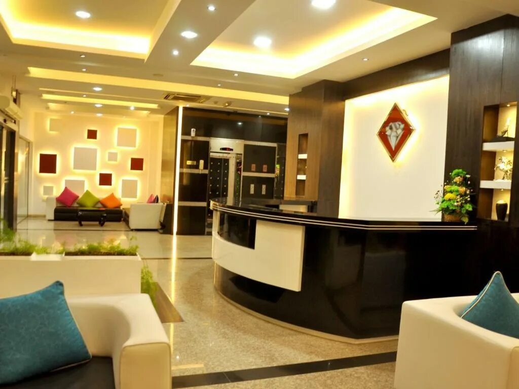 Международная 27 а. Апарт отель международная. ritz carlton al bustan. the house boutique suites, amman. delmon international hotel.