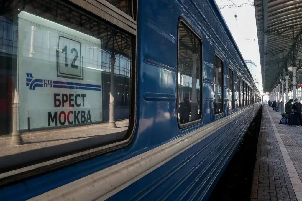 Расписание поезда брест санкт петербург. Поезд 007м москва-брест. Г москва брест поезд. Москва-брест расписание. Г москва брест поезд.