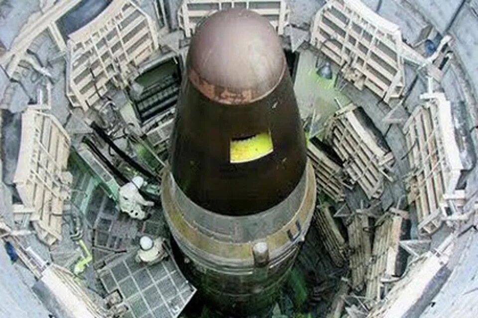 Баллистическая ракета р-36м "воевода". Пуск трайдент 2. Трайдент 1 ракета. Баллистическая ракета сармат. Межконтинентальная баллистическая ракета р-36м “воевода”.