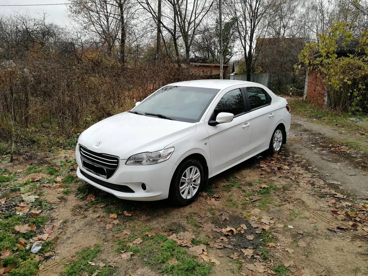 Пежо 301 1. Пежо 301 белый. Peugeot 301 2013. Peugeot 301 1.6 at 2013. Пежо 301 2013 белая.