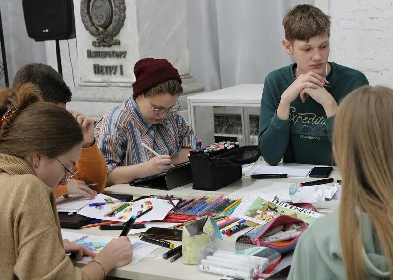 мультимедийный парк россия моя история челябинск. летние курсы графического дизайна. картины новоуральска художников. кто работает в выставочном зале. ургаху курсы.