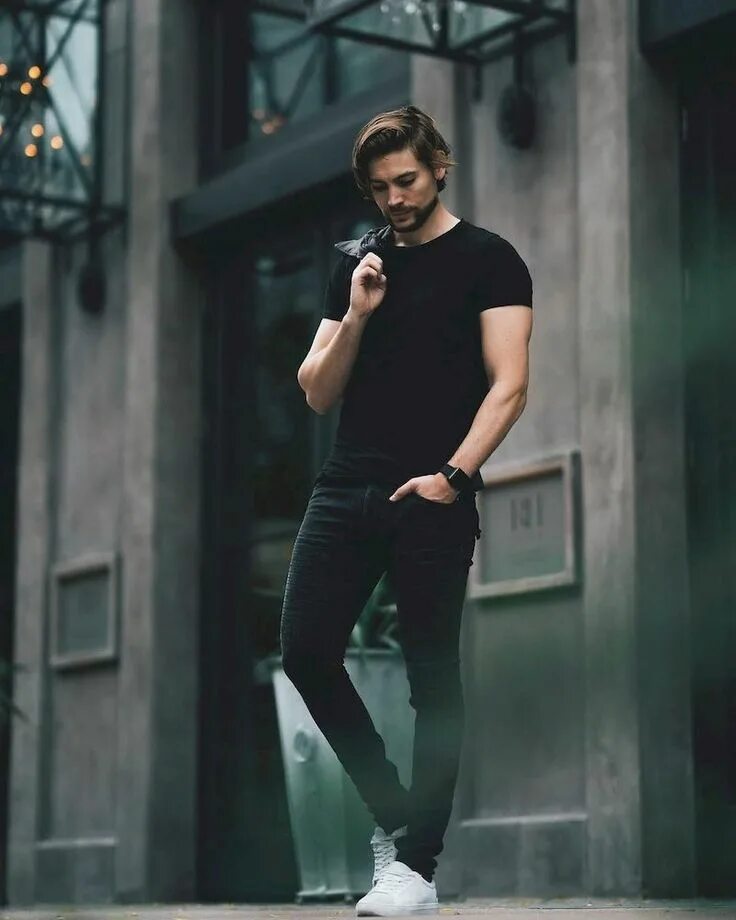 See this Instagram photo by @danieltonijais * 230 likes Mens photoshoot poses, P