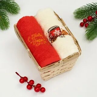 Красивые полотенца в подарок на новый год