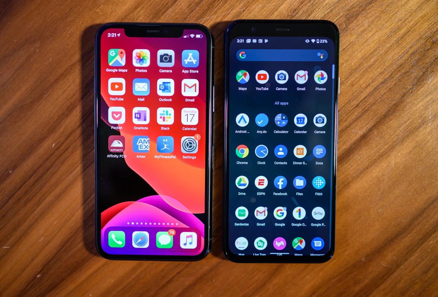 Пиксель 11 про. Iphone 4 vs iphone 11. Pixel 6a iphone 13 Mini. Google Pixel 6 vs iphone 13. Pixel 6 iphone 13.