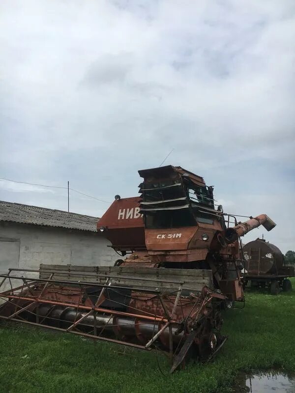 Нива 1 комбайн. Вес комбайна Нива.