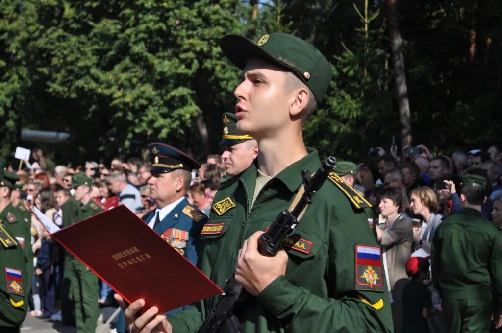 Высшее военное училище ракетных войск. Филиал военной Академии РВСН Серпухов 2019. Курсанты РВСН Серпухов. Академия Петра Великого курсанты. РВСН Петра Великого Серпухов Военная Академия.