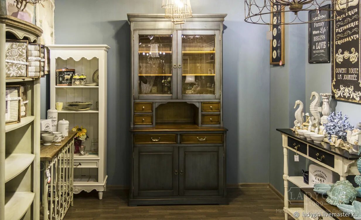 Буфет Фабриано 102. Витрина Provence Jacob Cupboard. Сервант в стиле Прованс. Посудный шкаф в стиле Прованс. Буфет новороссийск