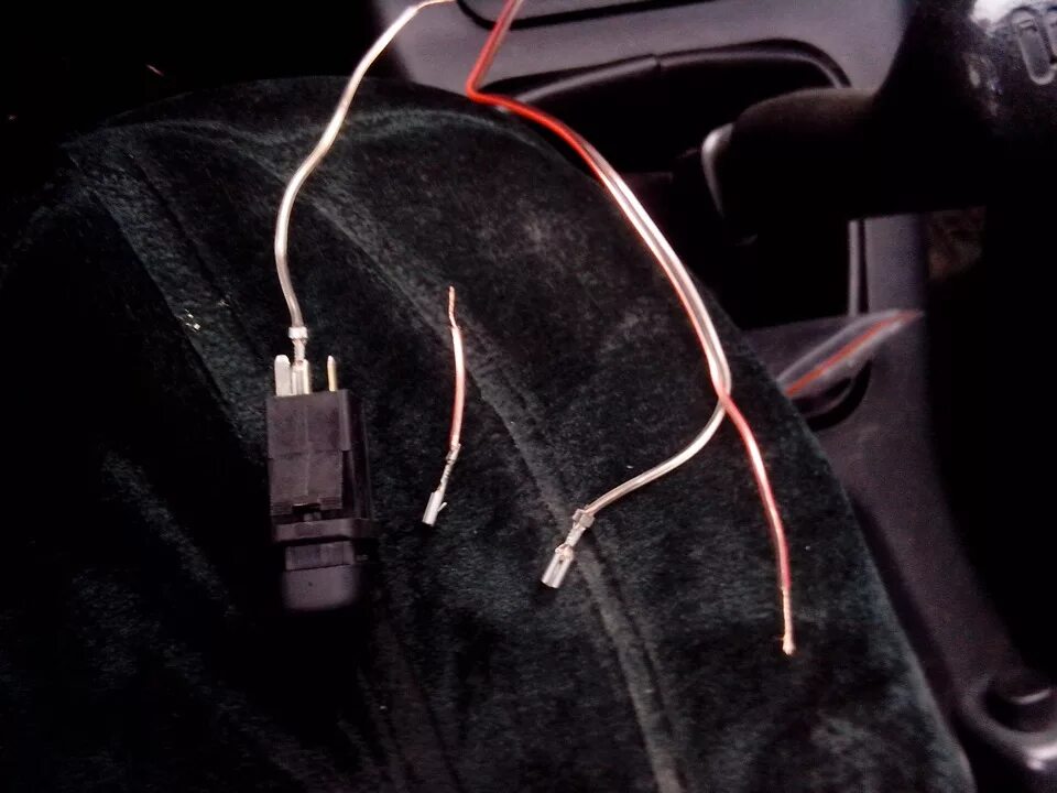 Кнопка включения выключения сабвуфера ваз 2110. Кнопка сабвуфера. Кнопка сабвуфера. Кнопка включения сабвуфера ваз 2110. Кнопка газ на приору 2.