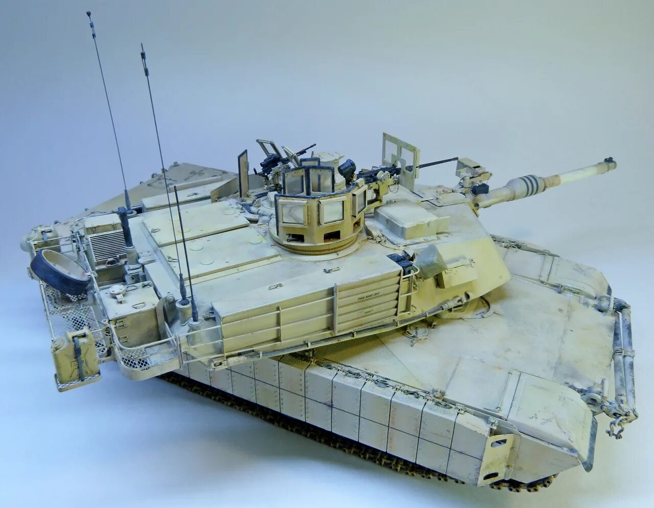 Абрамс сверху. M1 abrams башня. М1 абрамс сверху. Танк абрамс m1a2. M1a2 tusk 1.