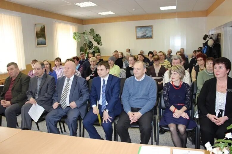 Сайт кондопожского городского суда. Кондопожская администрация. Глава Кондопожского муниципального района. Депутаты Кондопожского городского поселения. Глава Кондопожского городского поселения.