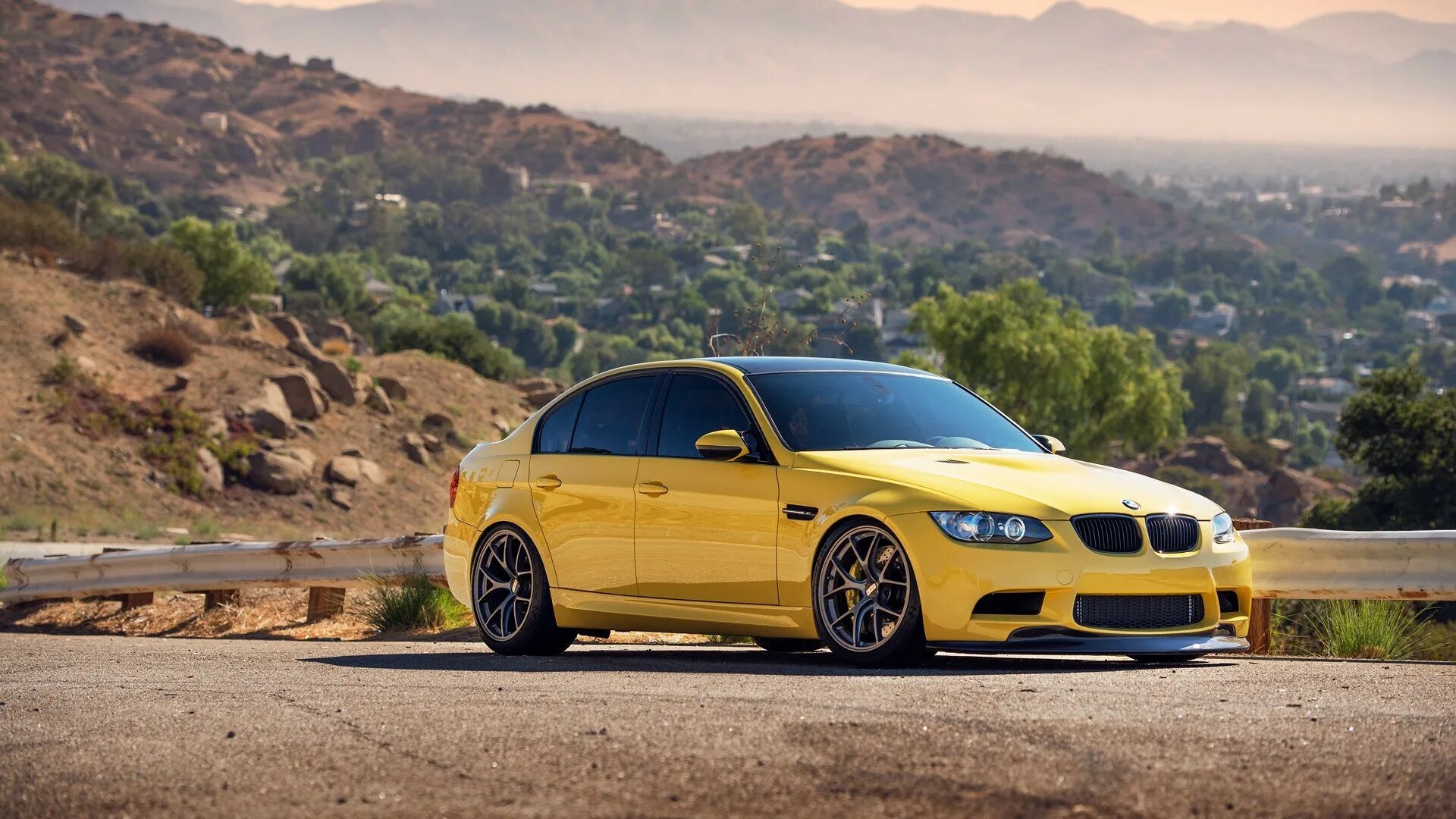 3 1920x1080. BMW m3 e90. BMW m3 90. E90 BMW Yellow. BMW m5 e90.