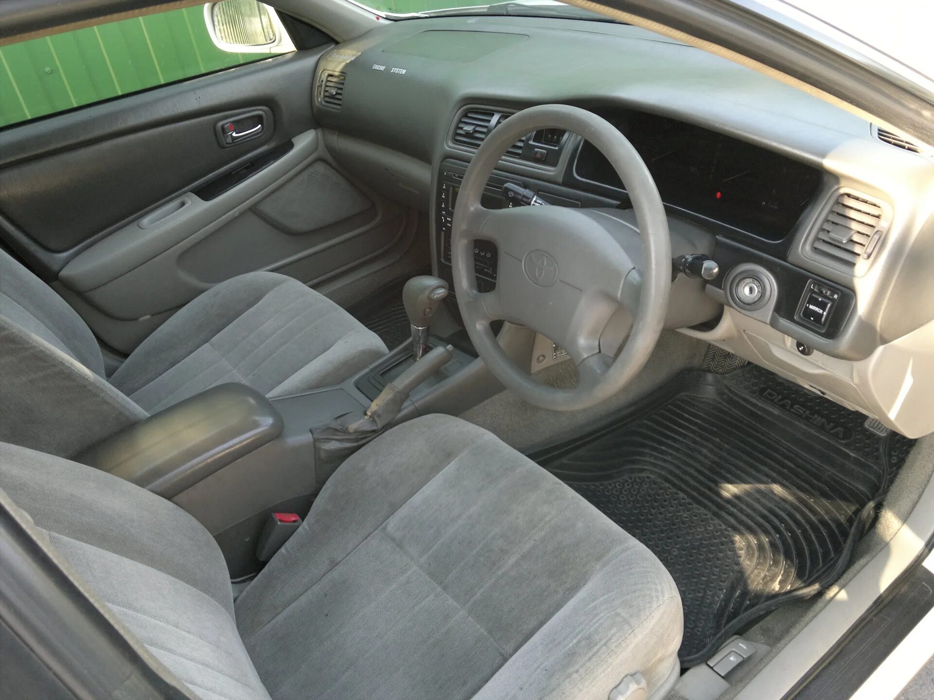 Перетяжка салона. Часть 3(передние сиденья, передние карты) - Toyota Mark II (10